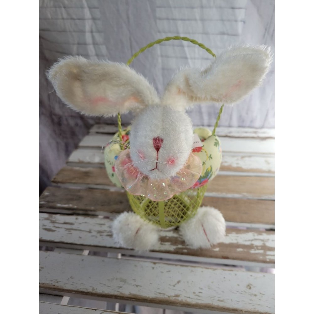 Wire Easter bunny rabbit basket spring decor holiday home decor vintage